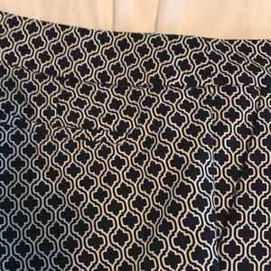 Dalia Pants - Dahlia ankle pants navy print size 2 Dalia Pants - Dahlia ankle pants navy print size 2